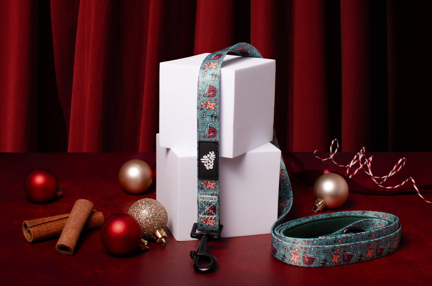 Lead - Gingerbread Kisses & Mistletoe Wishes